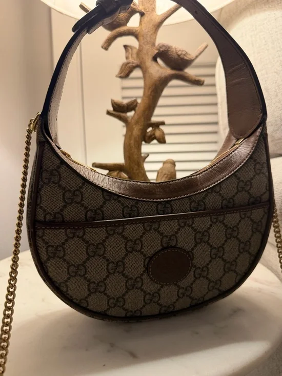 Gucci Brown GG Supreme Crescent Shoulder Bag with Gold Chain - Picture 2 of 4